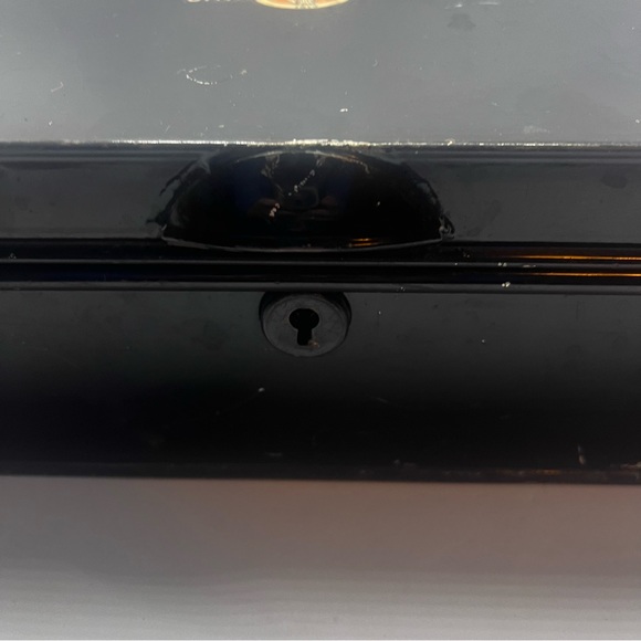 Vintage metal black box with handles - Picture 8 of 11